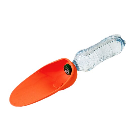 Bild 1 - Trinknapf f�r Hunde unterwegs � Silikonaufsatz f�r PET-Flaschen orange